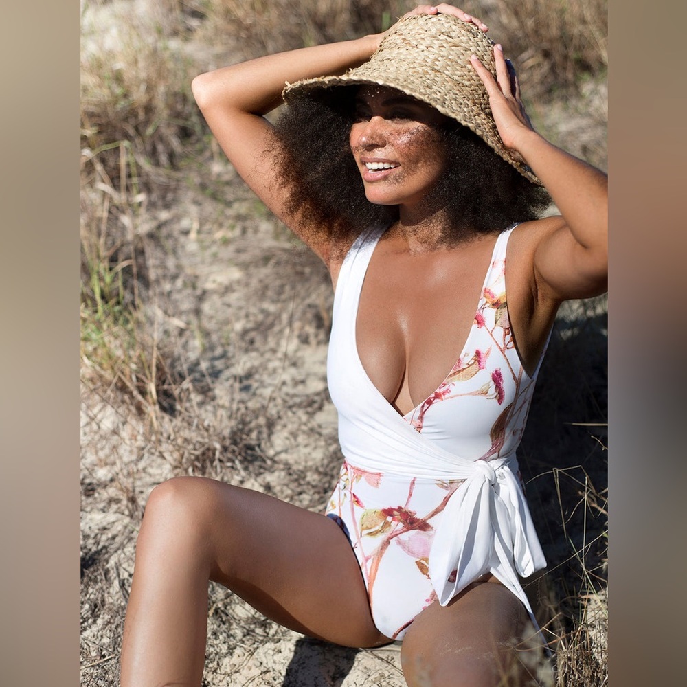 Baiia Banksia Reversible Wrapsuit